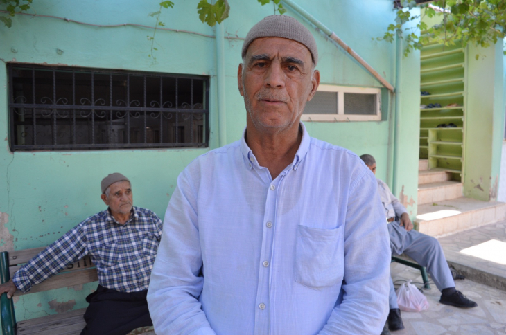 Siirt'te borcundan dolayı caminin elektriğinin kesilmesine cemaat tepki gösterdi