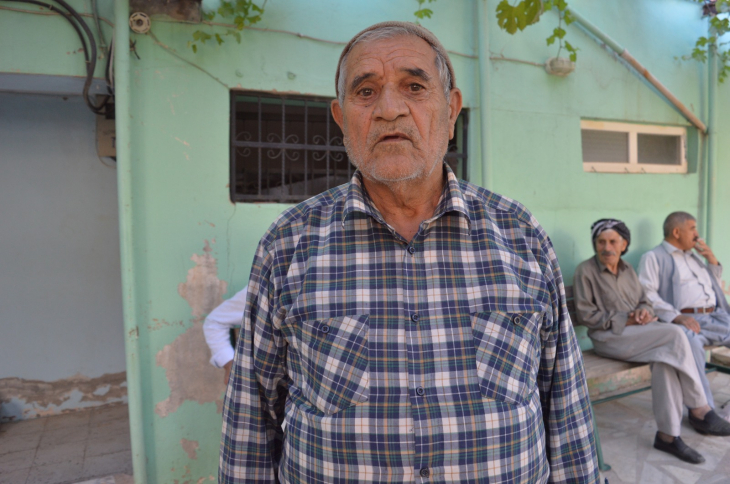 Siirt'te borcundan dolayı caminin elektriğinin kesilmesine cemaat tepki gösterdi