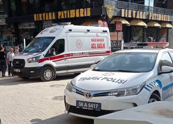 Siirt Güres Caddesinde Otomobilin Çarptığı Kız Çocuğu Yaralandı!