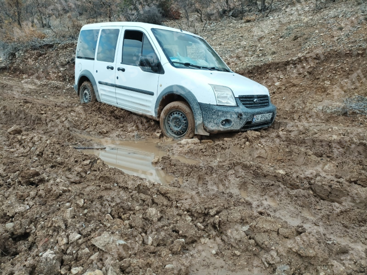 Siirt Eruh'a Bağlı Köy Yolu Vatandaşın Çilesi Oldu! Köye Giriş Çıkış Sağlanamıyor