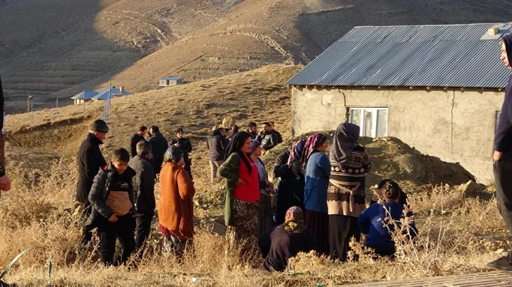 Hakkari'de korkunç olay! Biri doktor 3 kişi vurulmuş halde bulundu