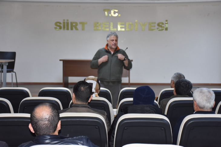 Siirt Belediyesi Otobüs Şoförlerine 'Etkili İletişim, Stres Yönetimi, Motivasyon ve İlk Yardım' Eğitimi Veriliyor