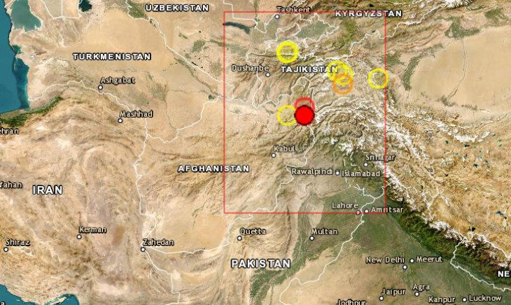 Afganistan, Pakistan ve Tacikistan'ı sallayan şiddetli deprem