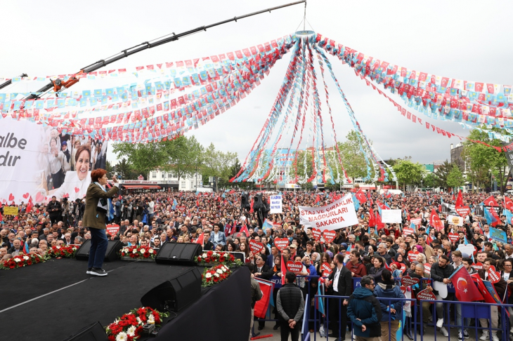 İYİ Parti Genel Başkanı Meral Akşener Sakarya'da Vatandaşlara Seslendi