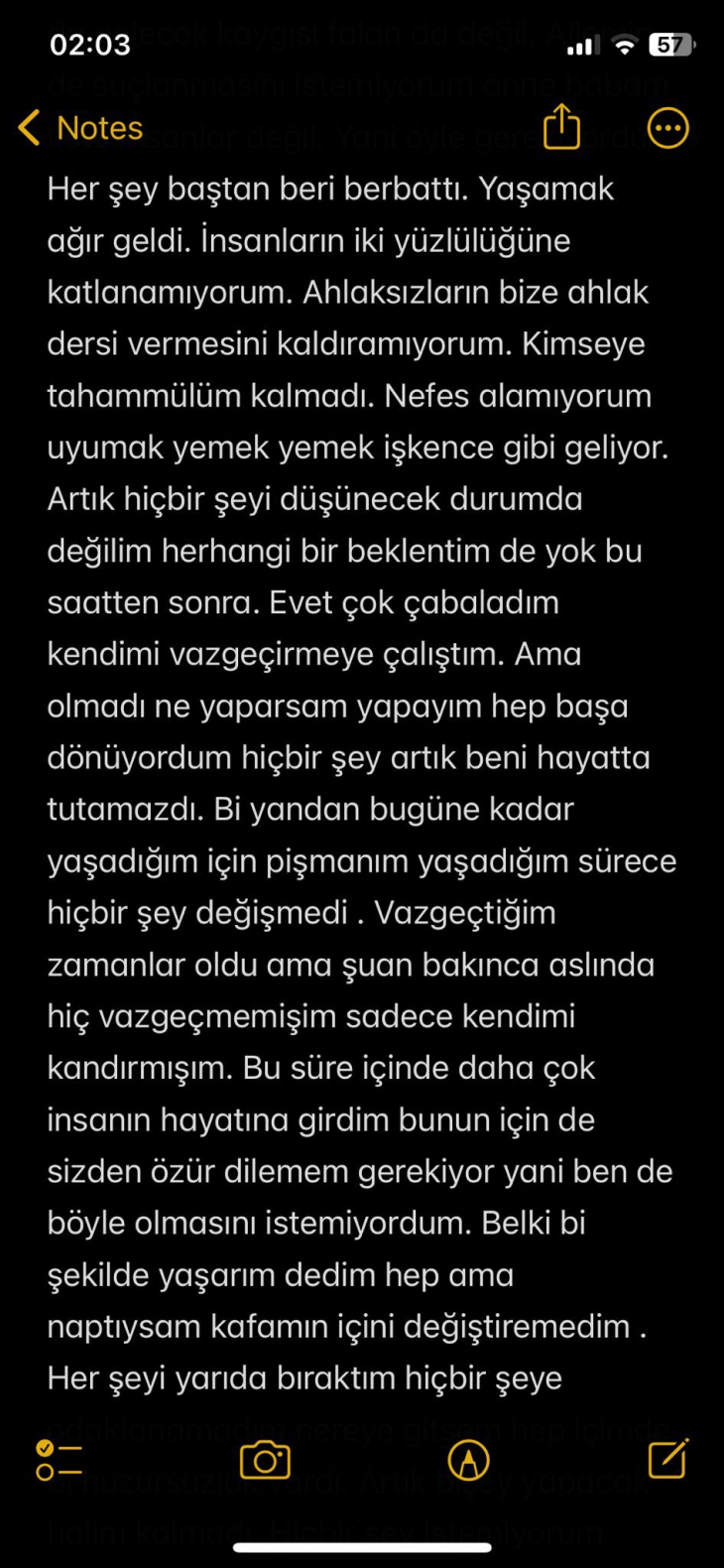 Anadolu Üniversitesi'nde 21 yaşında bir öğrenci, ardından not bırakıp hayatına son verdi