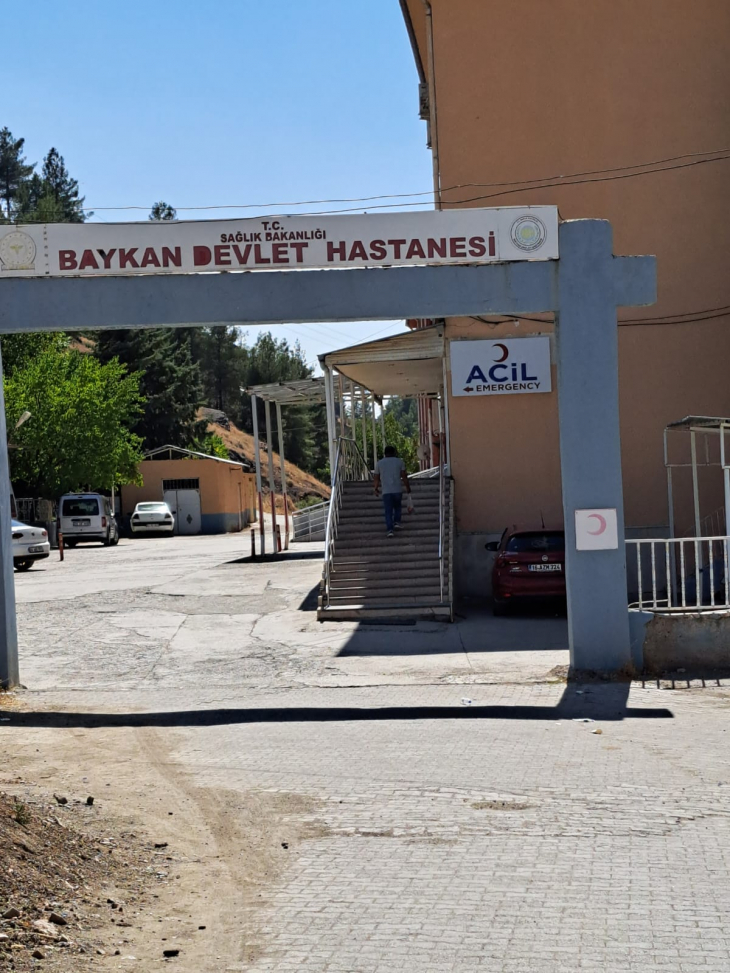 Siirt'te Arkadaşlarıyla Otururken Aniden Rahatsızlanan Esnaf Hayatını Kaybetti