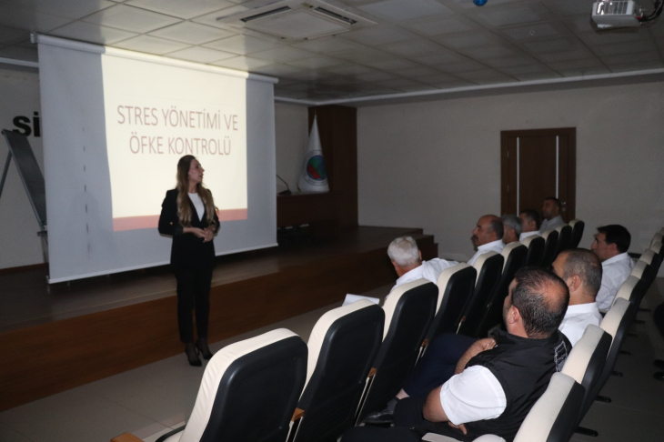 Siirt'te Otobüs Şoförlerine Öfke Kontrolü Ve İletişim Eğitimi