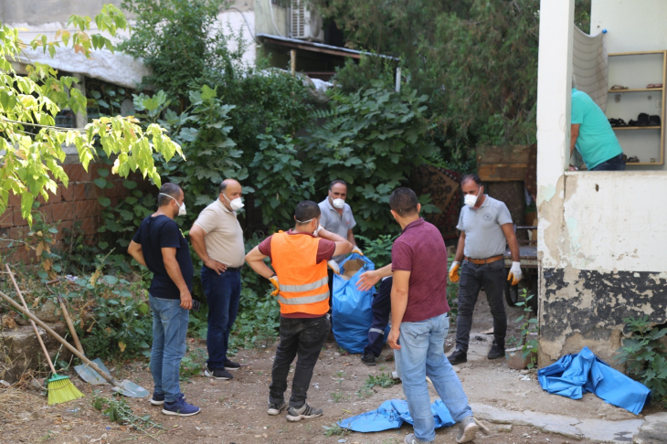 Siirt'te Çöp Evi Belediye Personelleri Temizledi!