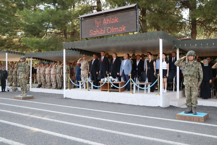 Siirt'te Komuta ve Sancak Devir Teslim Töreni Gerçekleştirildi