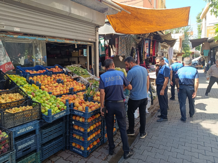 Siirt'te Seyyar Satıcılara Yönelik Denetimler Hız Kesmeden Devam Ediyor